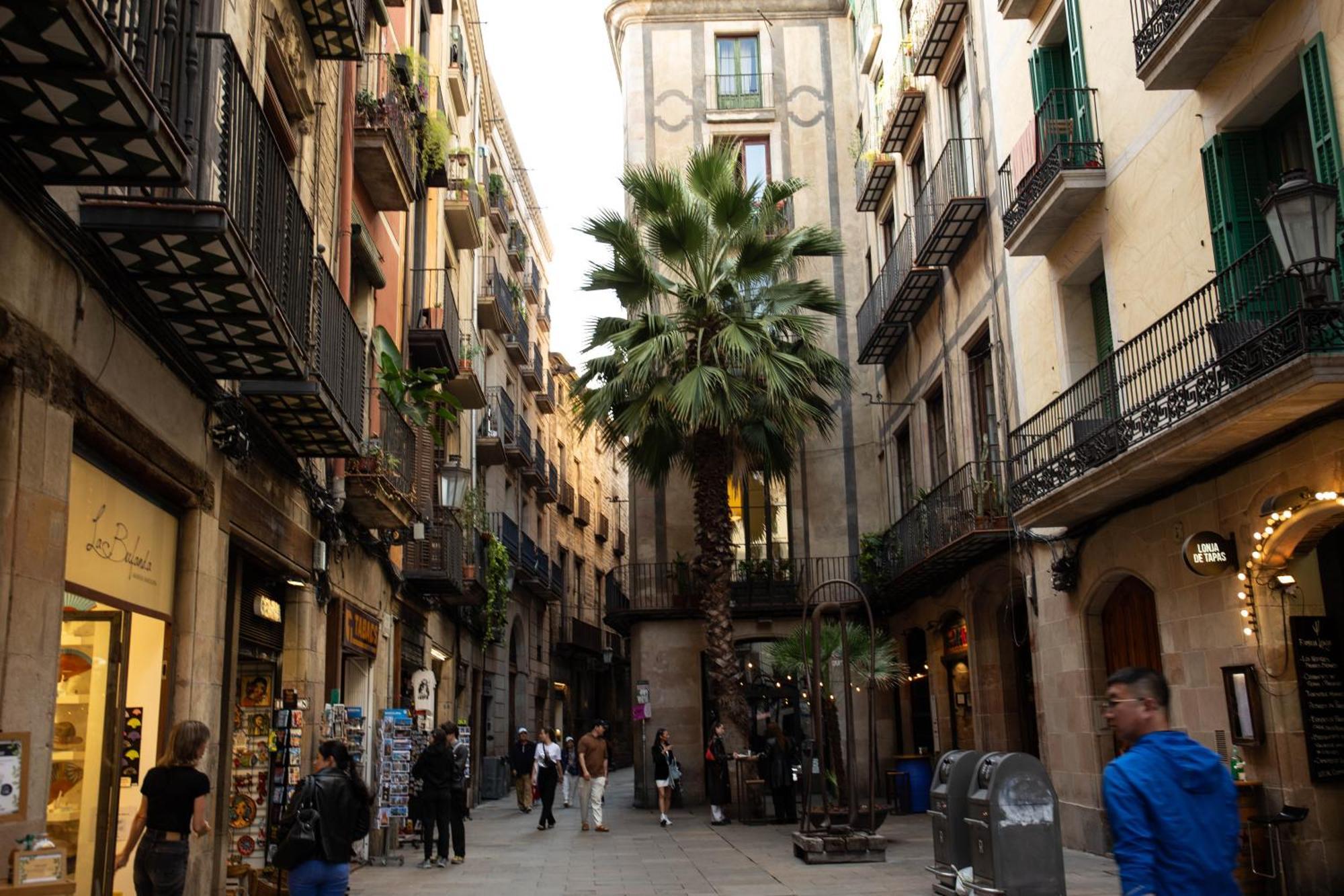 Miiro Borneta Hotel Barcelona Bagian luar foto